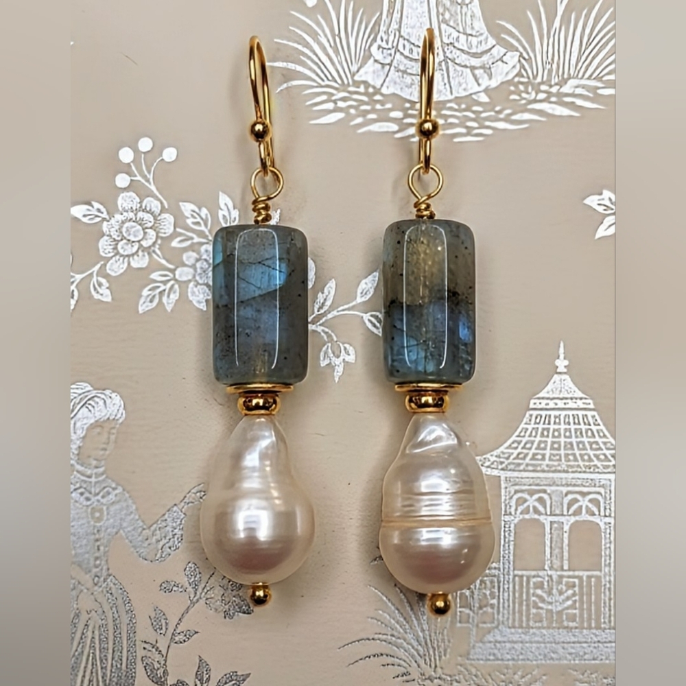 Natural Sparkling Labradorite & White Freshwater Baroque Pearl Artisan Earrings